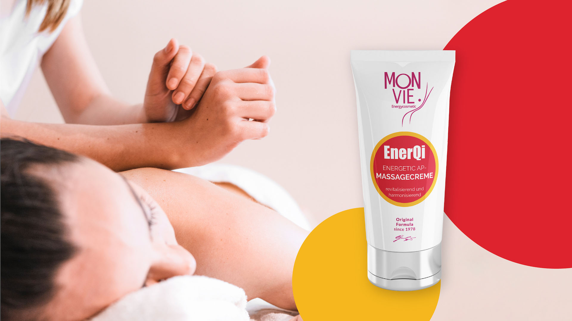 Monvie EnerQi Energiekosmetik - energetische Creme für eine gesunde und basische Haut - Banner für AP Massagecreme - revitalisierend und straffend - Frau wird vom Masseur behandelt
